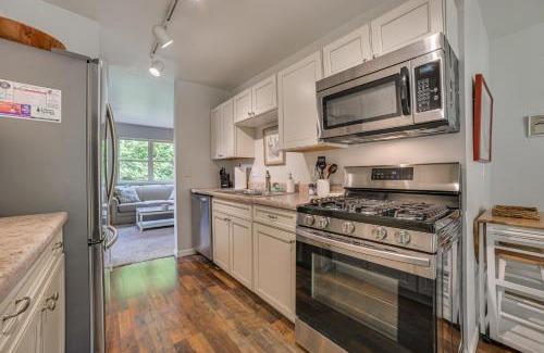 Harbor Springs House | Harbor Springs Winter Retreat about 6 Mi to Skiing!