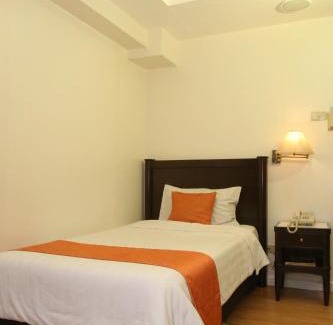 Iloilo City Proper Hotel | Harbor Town Hotel