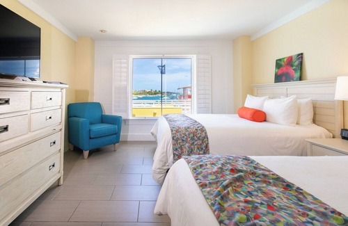 Christiansted House | Harbor View 4-Room Stay | 8 Queen Beds | Perfect for Groups or Family Gatherings
