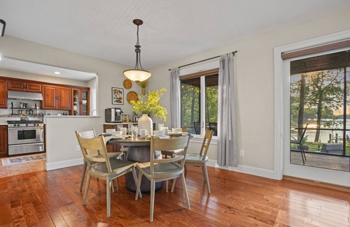 Chestertown House | Harbor View Haven | Waterfront w/Hot Tub + Dock!