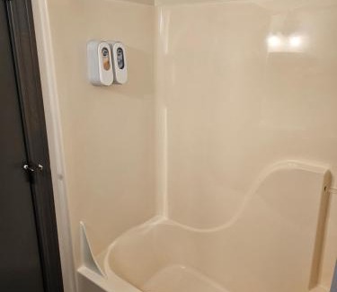 Tawas City Hotel | Harbor View Inn Tawas