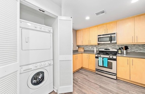Marina del Rey Apartment | Harbor Views Retreat By Venice Beach In Marina MDR