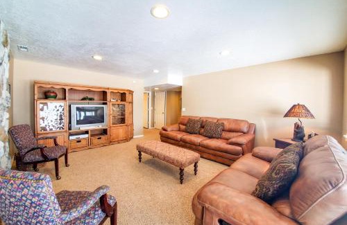 Harbor Village House | Harbor Village Retreat