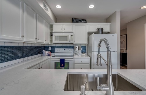 Alexandria Bay Villa | Harbor Villas Waterfront Townhome with Boathouse