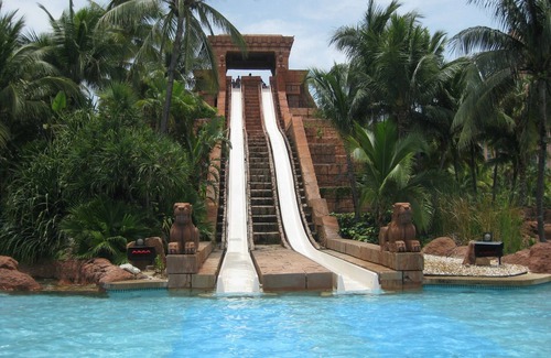 Paradise Island Villa | Harborside Atlantis, kitchen, waterpark access wristbands included for 4 guests
