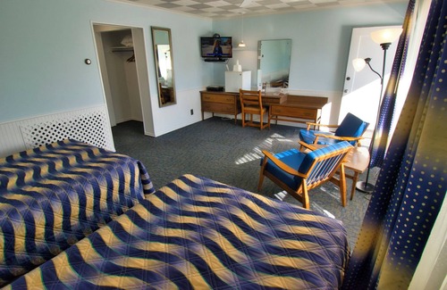 Culloden Shores Hotel | Harborside Motel