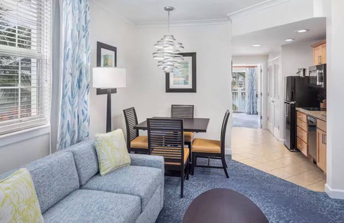 Paradise Island Hotel | Harborside Resort at Atlantis- 1 Bedroom -1 Bath -Access to Atlantis Water Parks