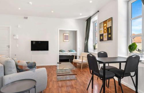 Sandviken Apartment | Harbour - 1BR Apartment