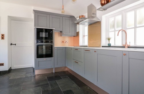 Boscastle Cottage | HARBOUR COTTAGE, pet friendly, luxury holiday cottage in Boscastle