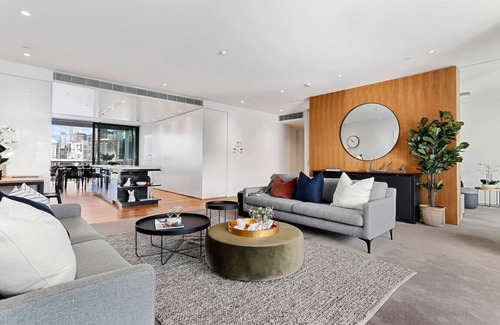 Auckland Central Business District Apartment | Harbour front Living at Wynyard Marina