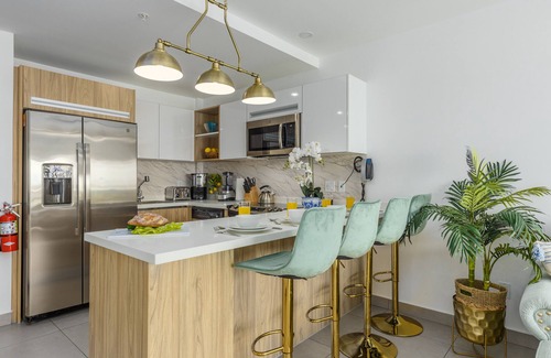 Oranjestad Condo | Harbour House