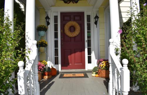 Cheshire Bed & Breakfast | Harbour House Inn B&B