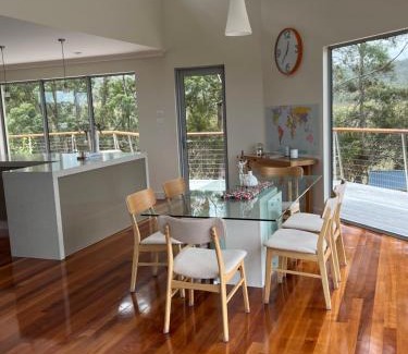 Strahan House | Harbour Lookout