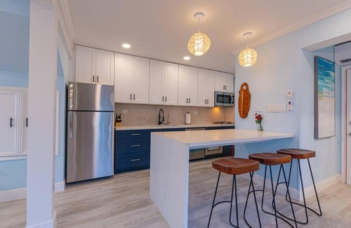 Nassau House | Harbour Mews - Oceanfront Townhouse