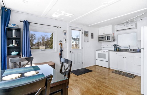 Wellington House | Harbour View Cottage at The Birch