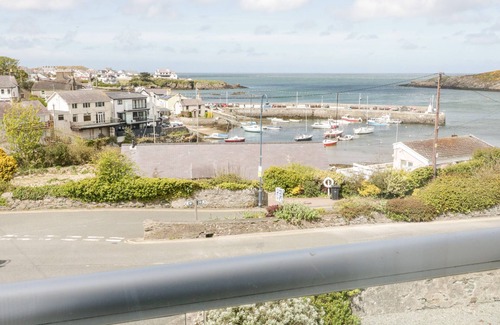 Cemaes Bay Cottage | Harbour View