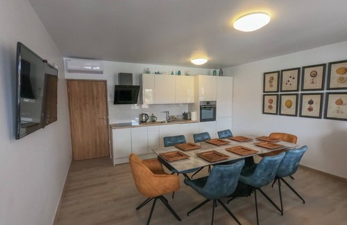 Zaton House | Harbour View House