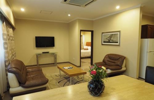 Dar es Salaam Hotel | Harbour View Suites