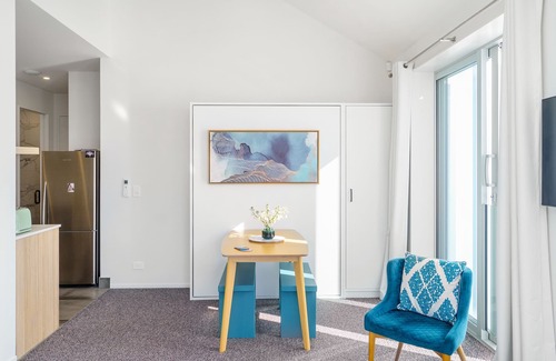 Auckland House | Harbour View - Westmere Holiday Apartment