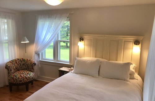 French River House | Harbour Views Near Cavendish