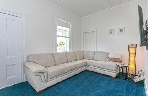 Coromandel House | Harbour Villa