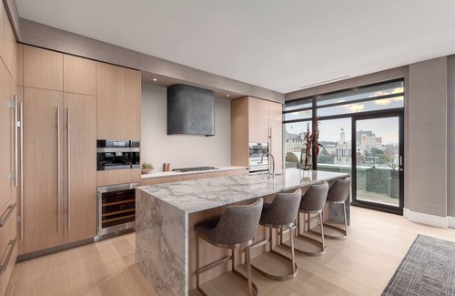 Inner Harbour Condo | Harbour Vista