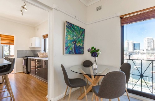 McMahons Point Apartment | Harbourfront Art Deco Hall Sought after in Sydney