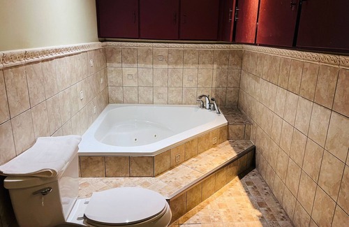 Sydney Hotel | Harbourview Inn & Suites