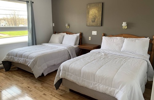 Sydney Hotel | Harbourview Inn & Suites