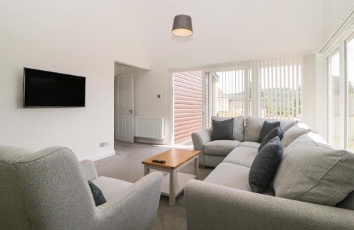Heligan House | Harcombe House Bungalow 2