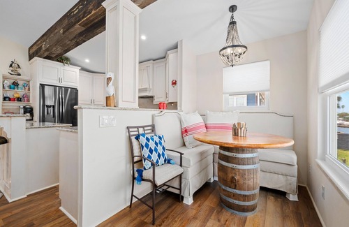 Palm Harbor House | Hard Heads Headquarters | Dock + Fishing Lights