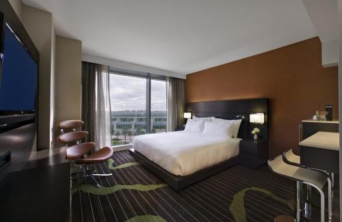 Gaslamp Quarter Hotel | Hard Rock Hotel San Diego