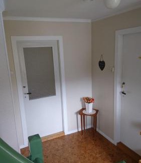 Herand House | Hardanger Rom & Harmonium "The Green B&B"