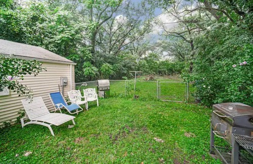 Gary House | HardRock Hideaway - 5br, Cozy, Steps from Casino!