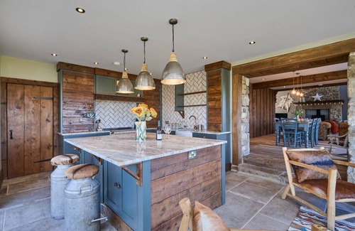Ilkley House | Hardwick House Barn - Three Bedroom House, Sleeps 6