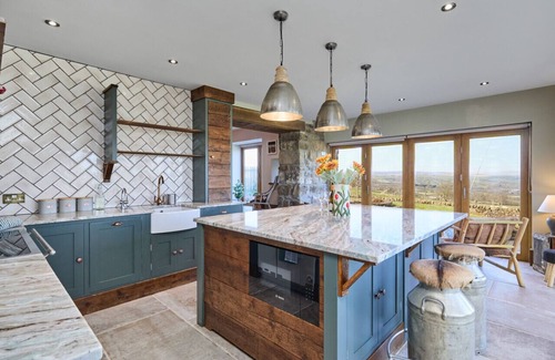 Ilkley House | Hardwick House Barn - Three Bedroom House, Sleeps 6