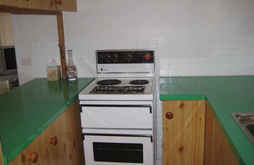 Minlacowie House | Hardwicke Beach House Short Walk to Beach! Off Peak special!