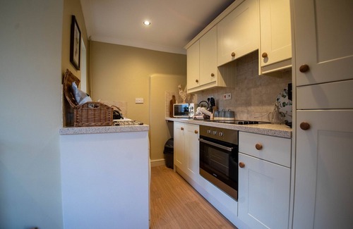 Aldborough Cottage | Hare (Deer's Glade Cottages)