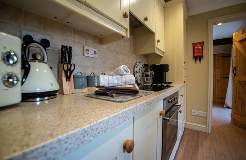 Aldborough Cottage | Hare (Deer's Glade Cottages)