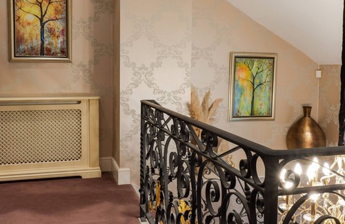 New Forest District Cottage | Harefield House, 4 bedroom, 4 bathroom, parking, patio, gardens