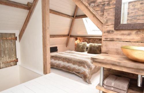 Trowbridge House | Hares Barn