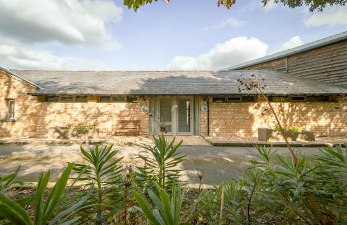 Towcester House | Hares Scrape at Tove Valley Cottages
