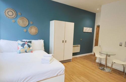 Bristol Floating Harbour Apartment | Harford House studios 11 - Hopewell
