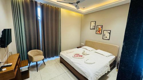 Chittorgarh Hotel | Hari Leela fort view palace