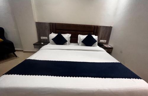 Sahibganj Hotel | Haripur House