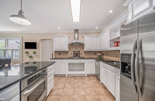 Harleston Village House | Harleston Village Family Friendly Downtown Home