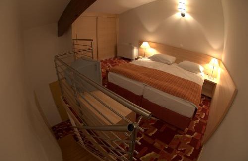 Menges Hotel | Harmonija HOTEL & PADEL