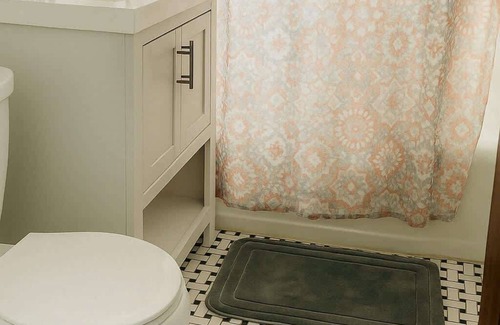 Cragin Apartment | Harmonious 2BR Apartment