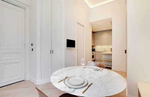 Champs-Elysees Apartment | Harmonious apartment for 2P - La Seine