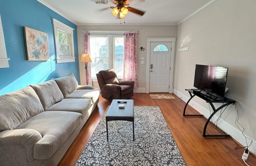 Hampton House | Harmony Hideaway-Home in Hampton